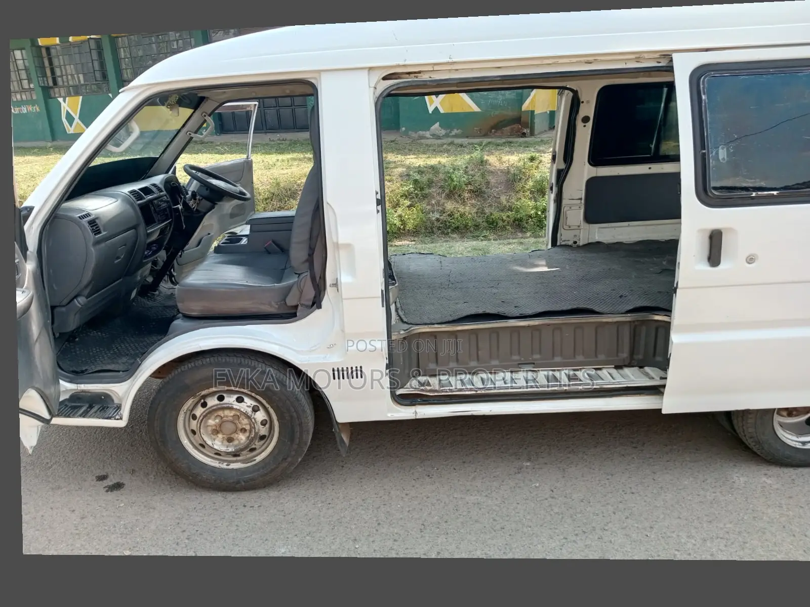 Mazda Bongo 2011 White