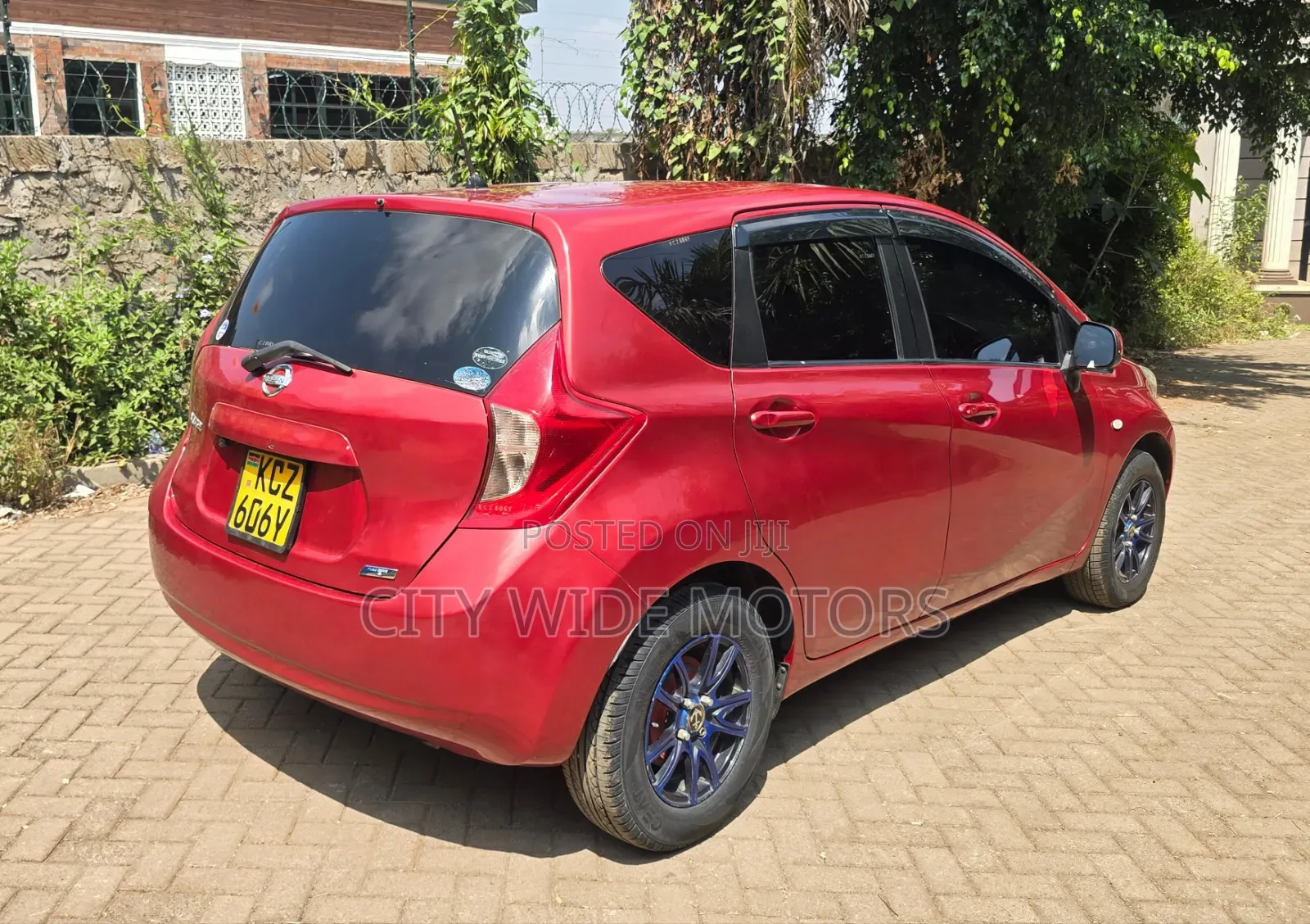 Nissan Note 2013 Red