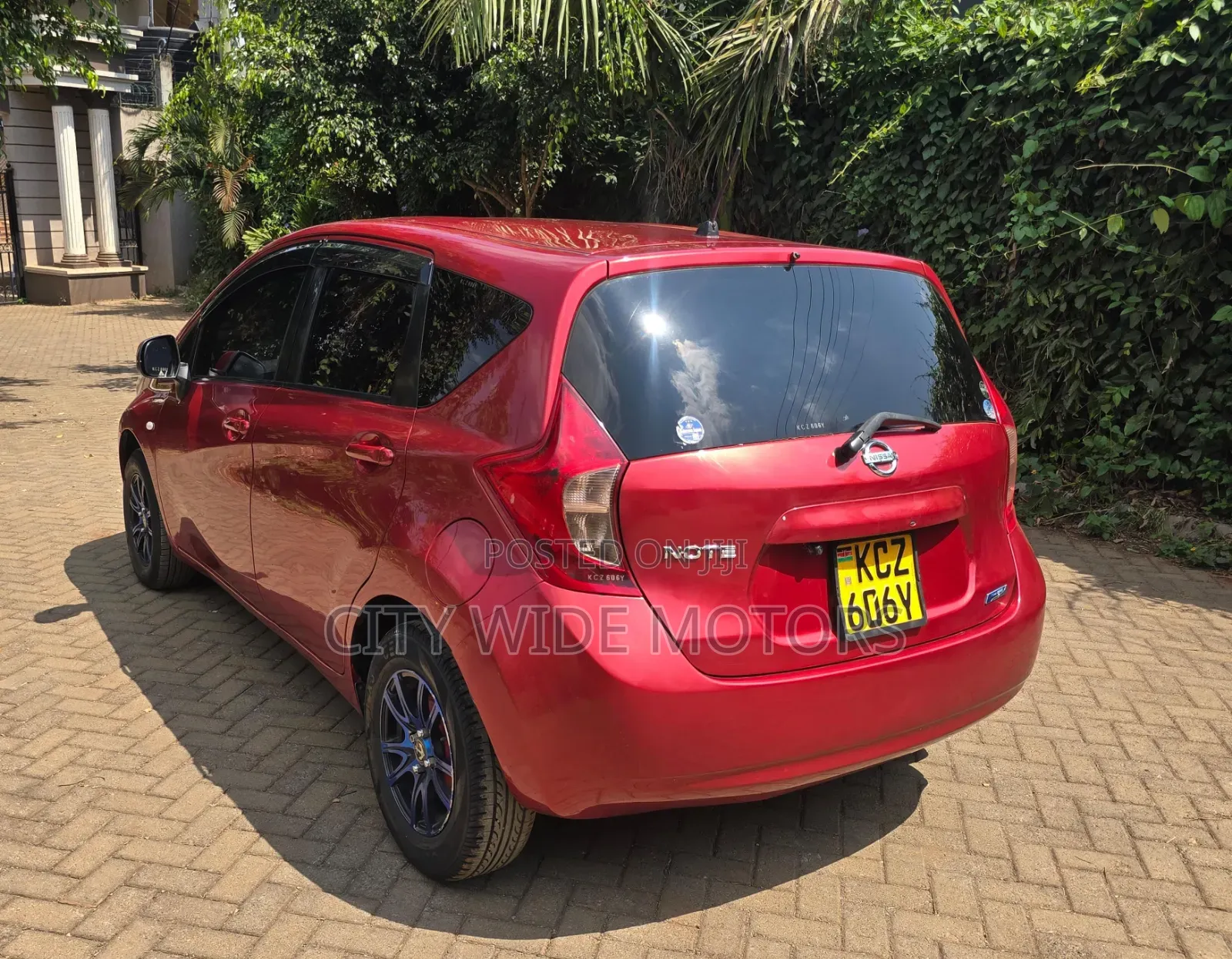 Nissan Note 2013 Red