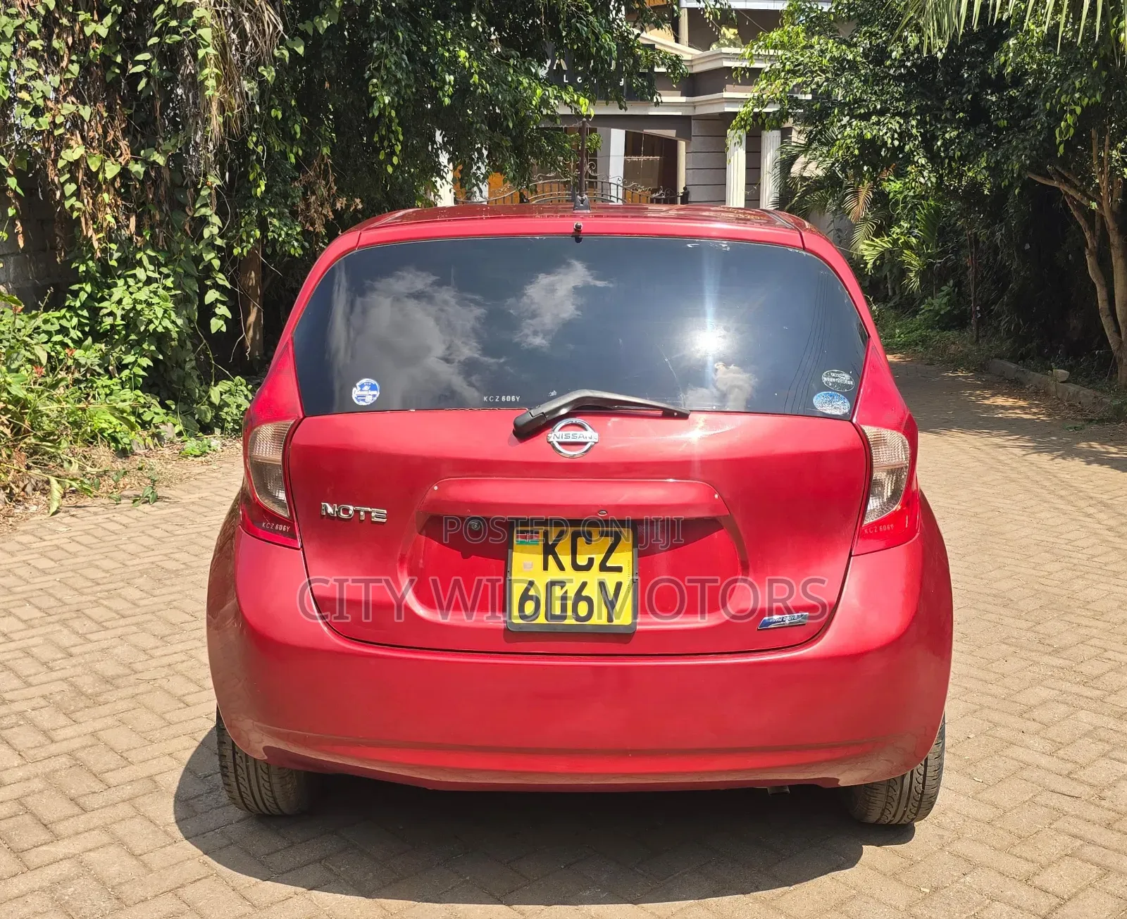 Nissan Note 2013 Red