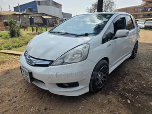Honda Fit Shuttle 2013 White