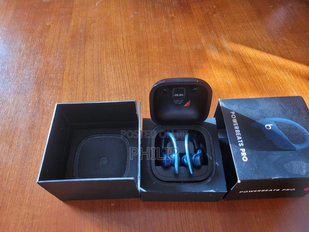 Beats Powerbeats Pro Wireless Earbuds Original, Excellent Condition - thumbnail 9
