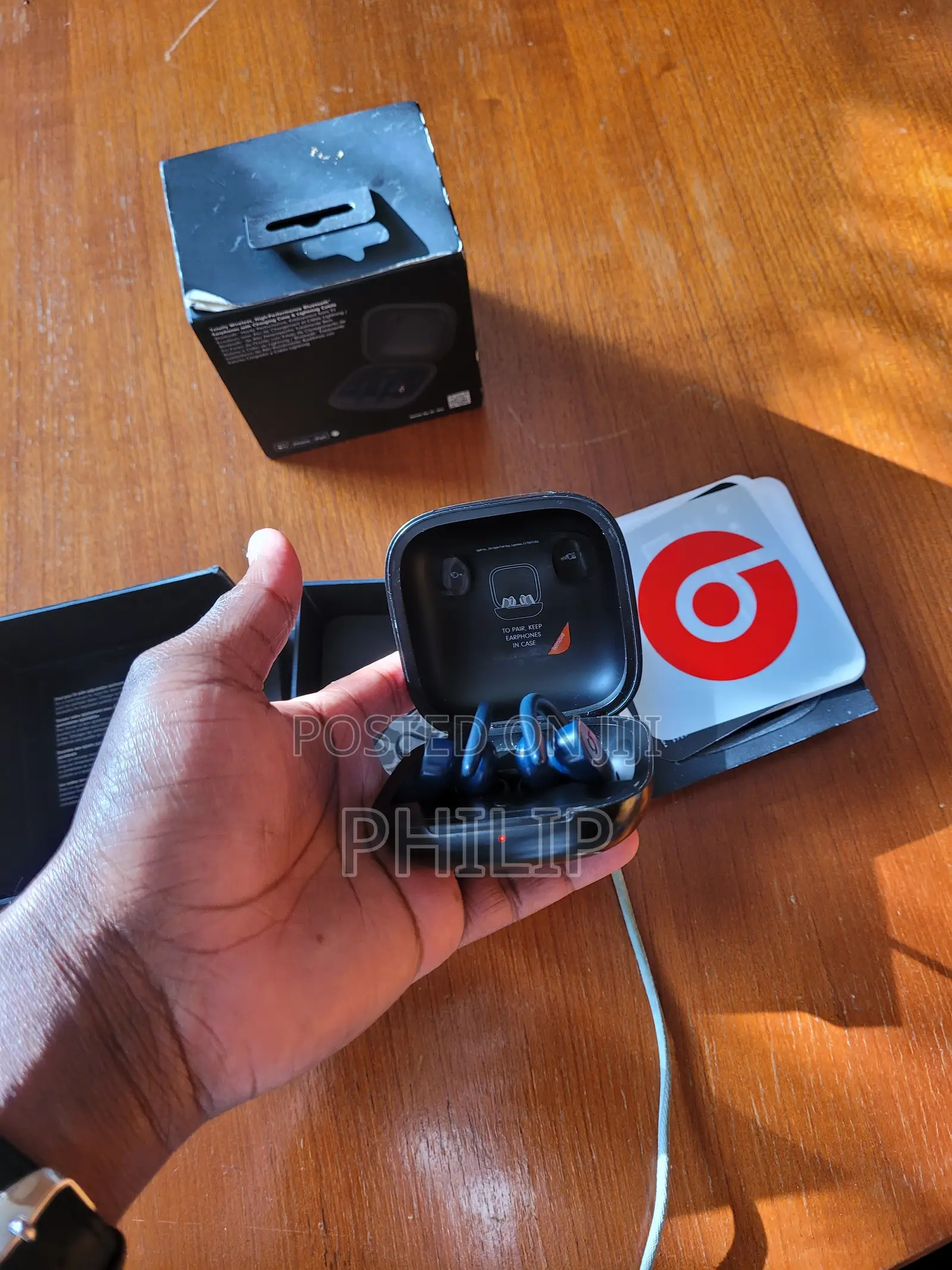 Beats Powerbeats Pro Wireless Earbuds Original, Excellent Condition