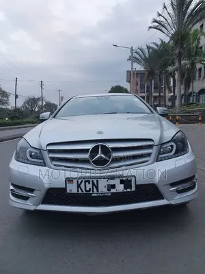Mercedes-Benz C180 2012 Silver