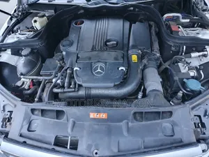 Mercedes-Benz C180 2012 Silver