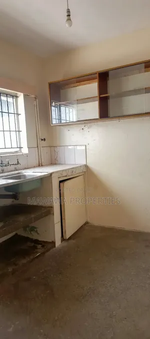 3bdrm Maisonette in Nairobi West, Madaraka for rent