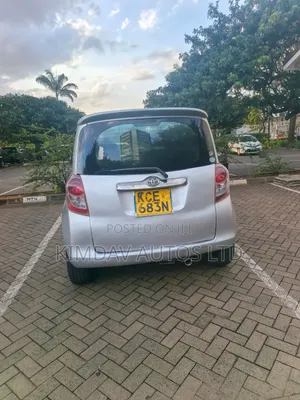 Toyota Ractis 2008 Silver