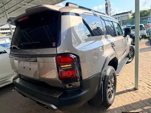 Toyota Land Cruiser Prado 2.7 2025 Brown