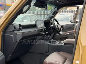 Toyota Land Cruiser Prado 2.8 2024 Gold