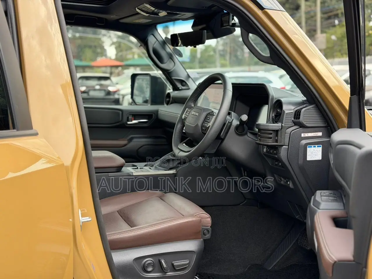 Toyota Land Cruiser Prado 2.8 2024 Gold