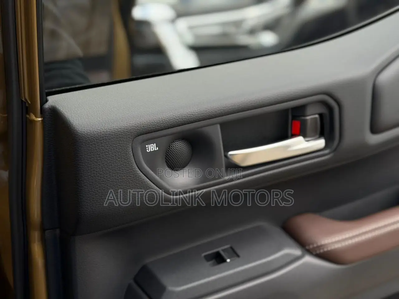 Toyota Land Cruiser Prado 2.8 2024 Gold