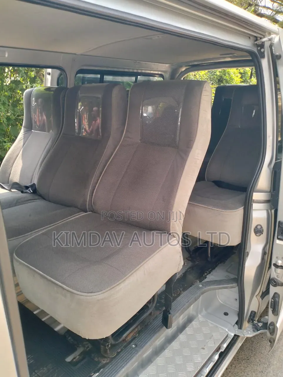 Toyota HiAce 2016 Silver