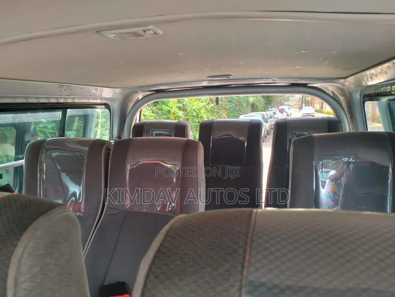 Toyota HiAce 2016 Silver