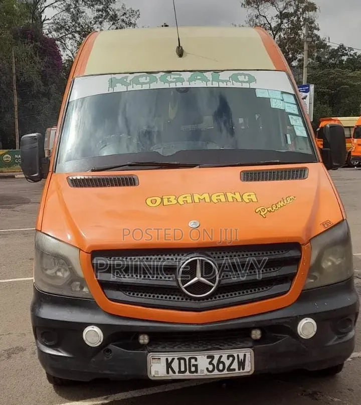 Mercedes-Benz Sprinter 2014 Orange