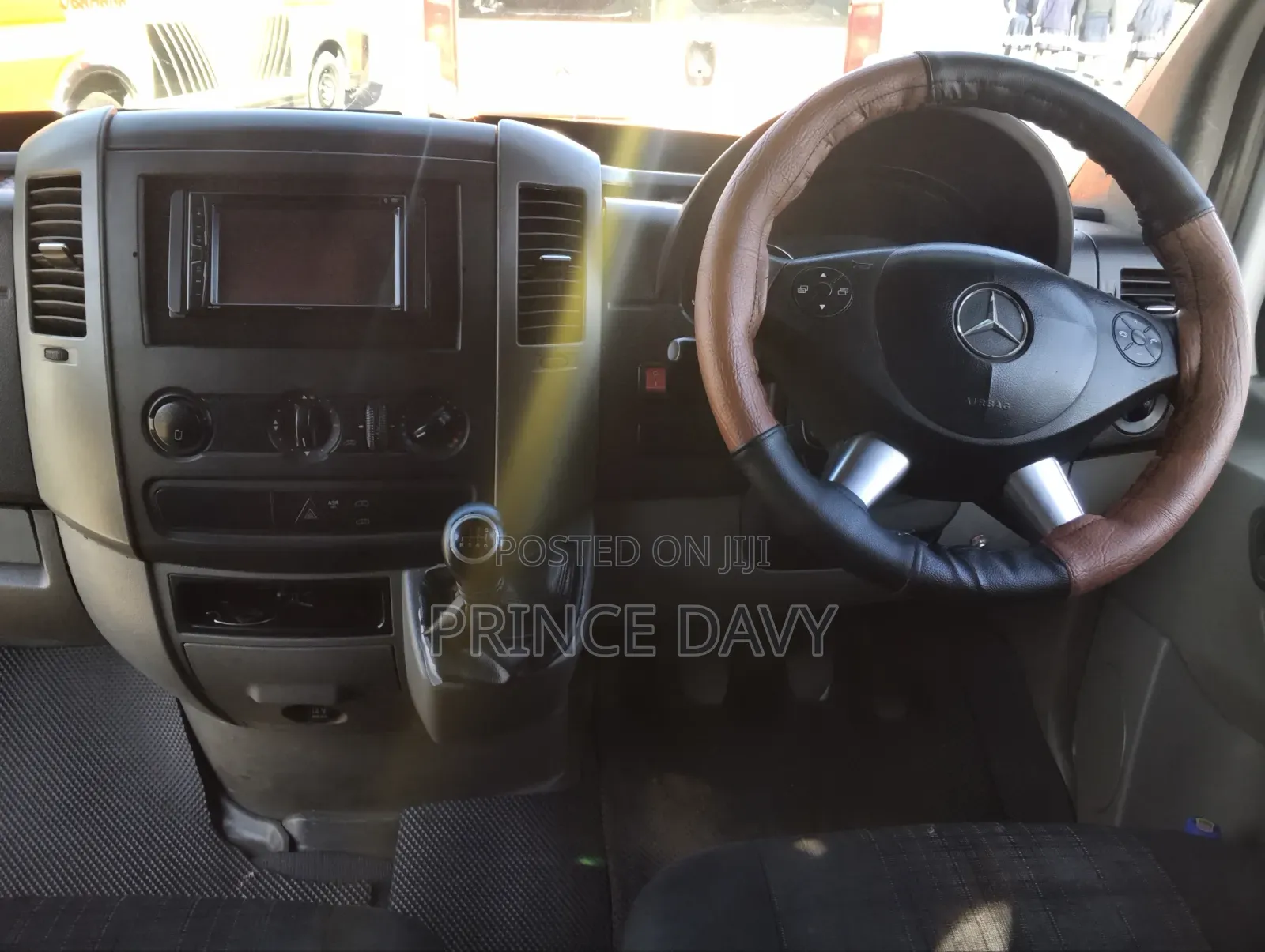 Mercedes-Benz Sprinter 2014 Orange