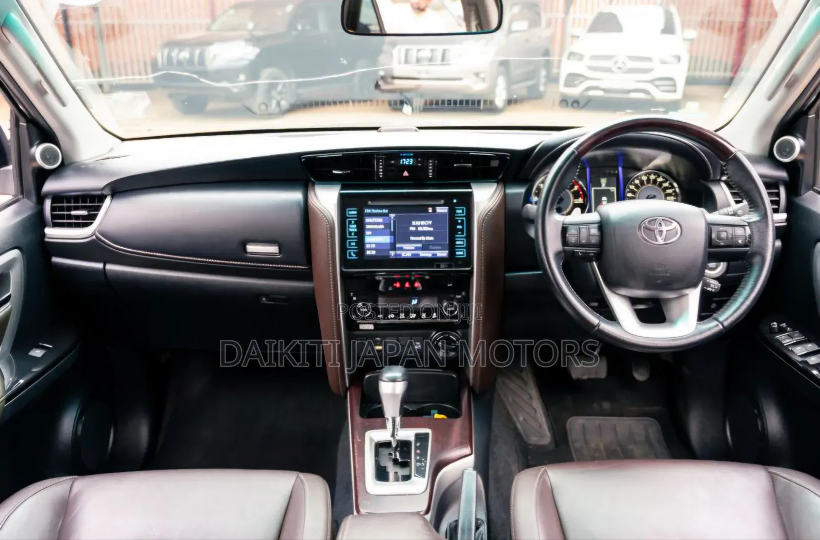 Toyota Fortuner 2019 Silver