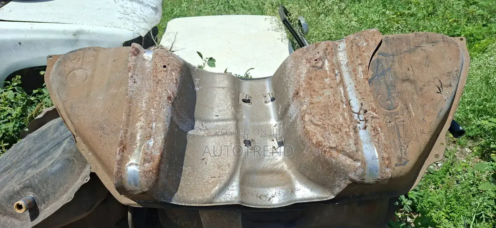 Toyota Mark X Fuel Tank