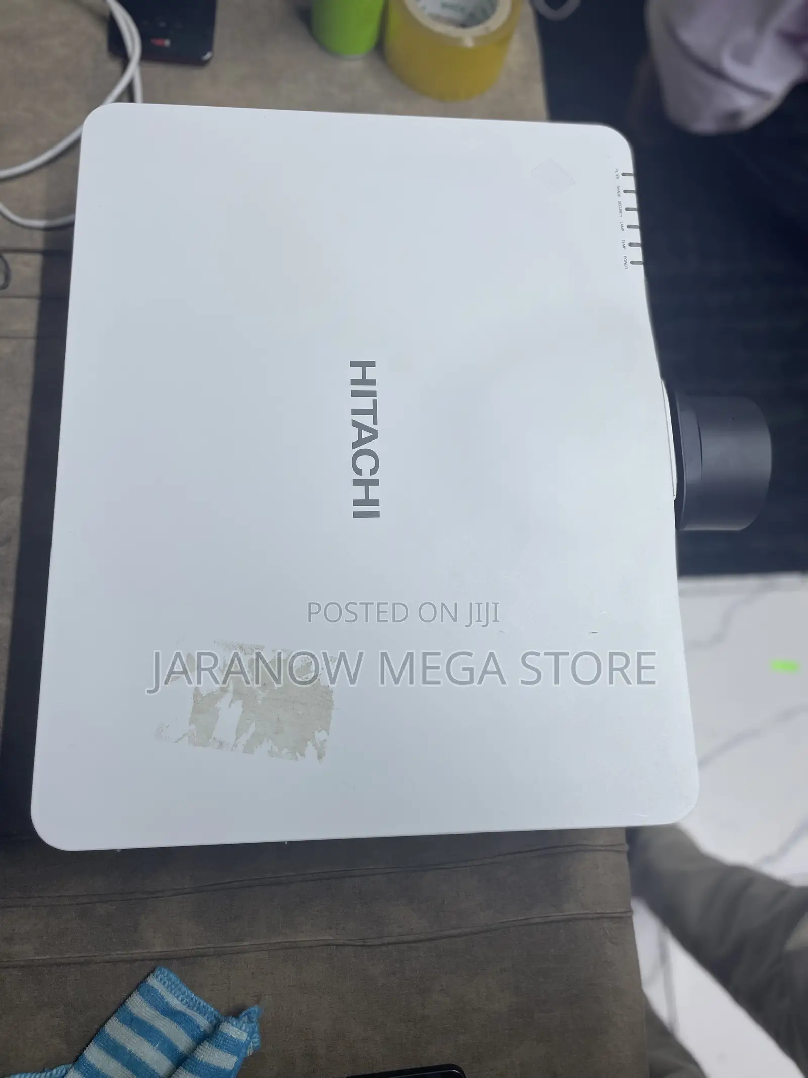 Hitachi Projector