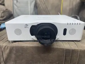 Hitachi Projector