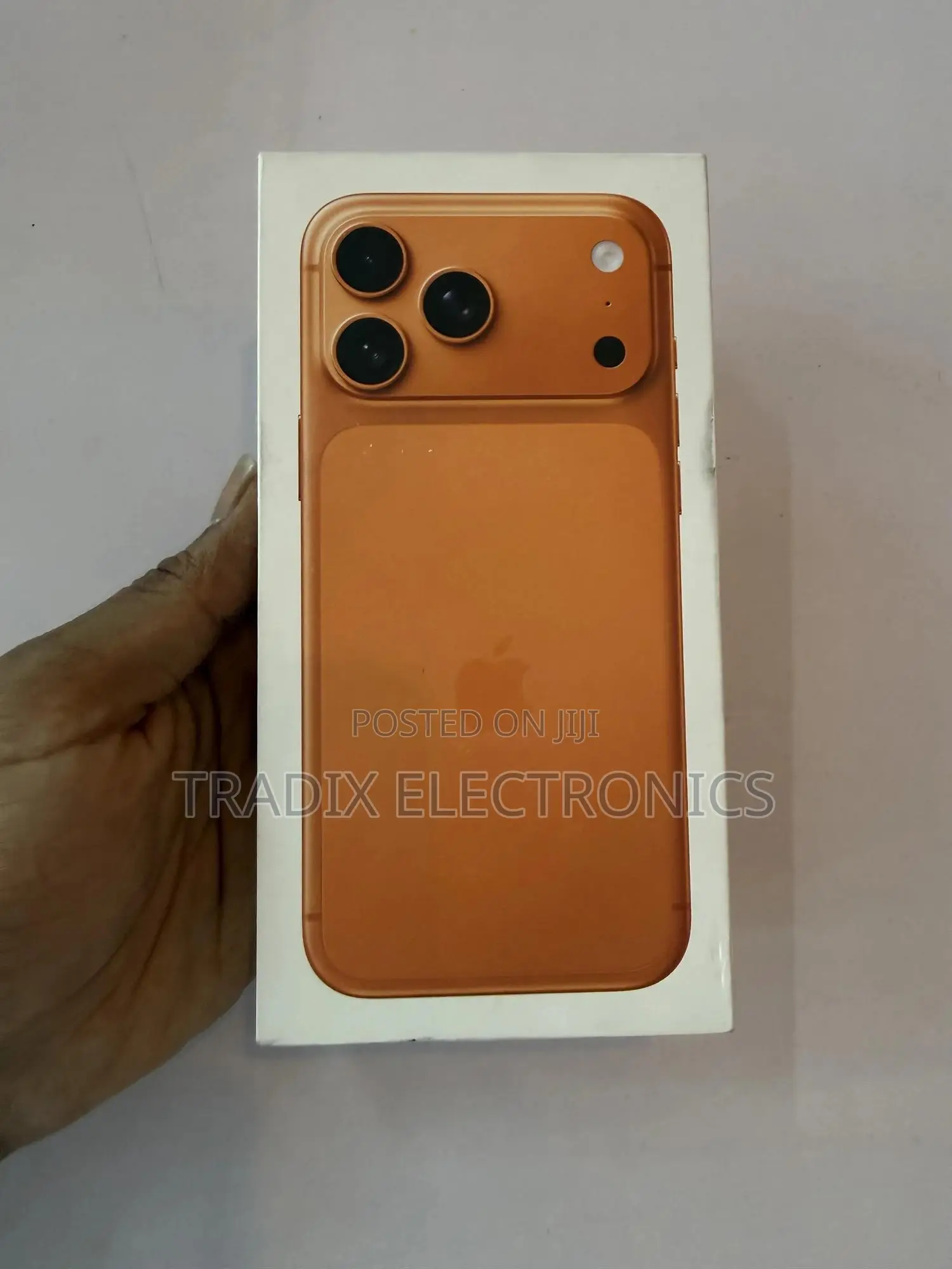 New Apple iPhone 17 Pro Max 256 GB Orange