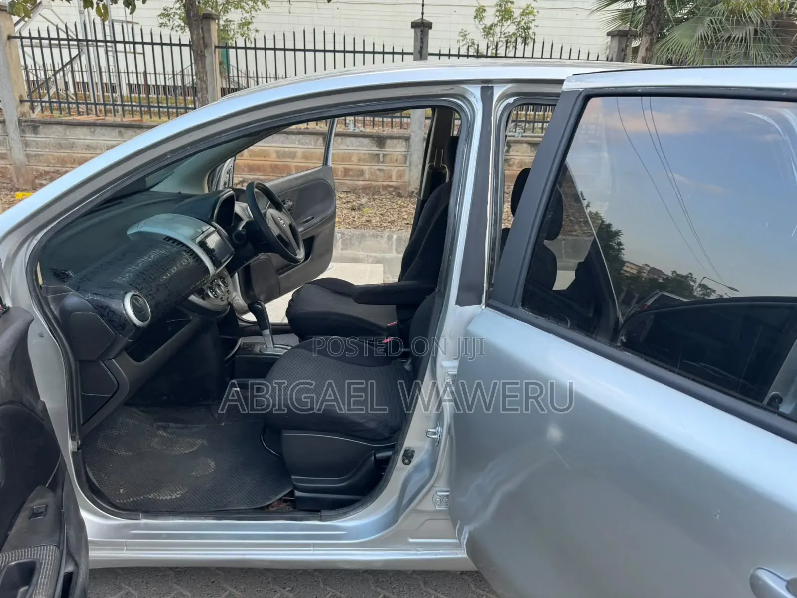 Nissan Note 2010 Silver