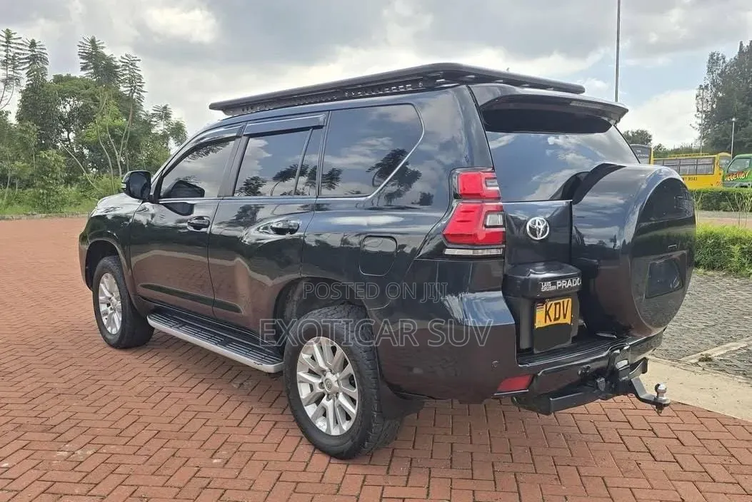 Toyota Land Cruiser Prado 3.0 TD 2010 Black