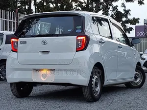 Toyota Pixis Epoch 2021 White