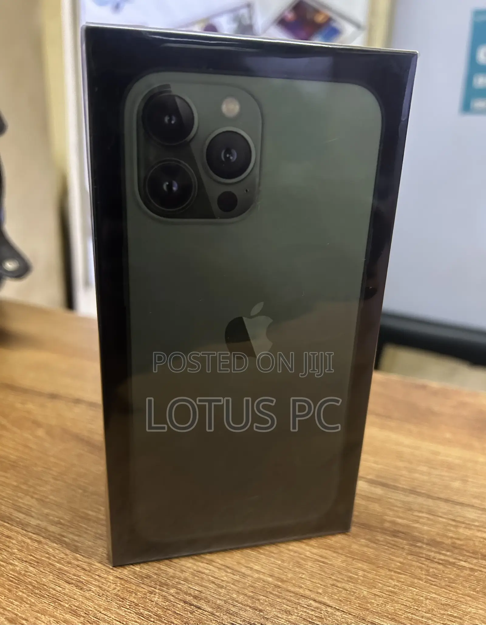 New Apple iPhone 13 Pro Max 256 GB Green