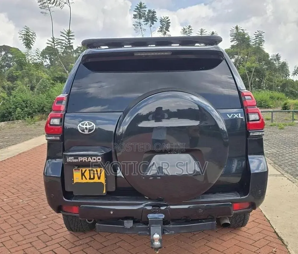 Toyota Land Cruiser Prado 3.0 TD 2010 Black