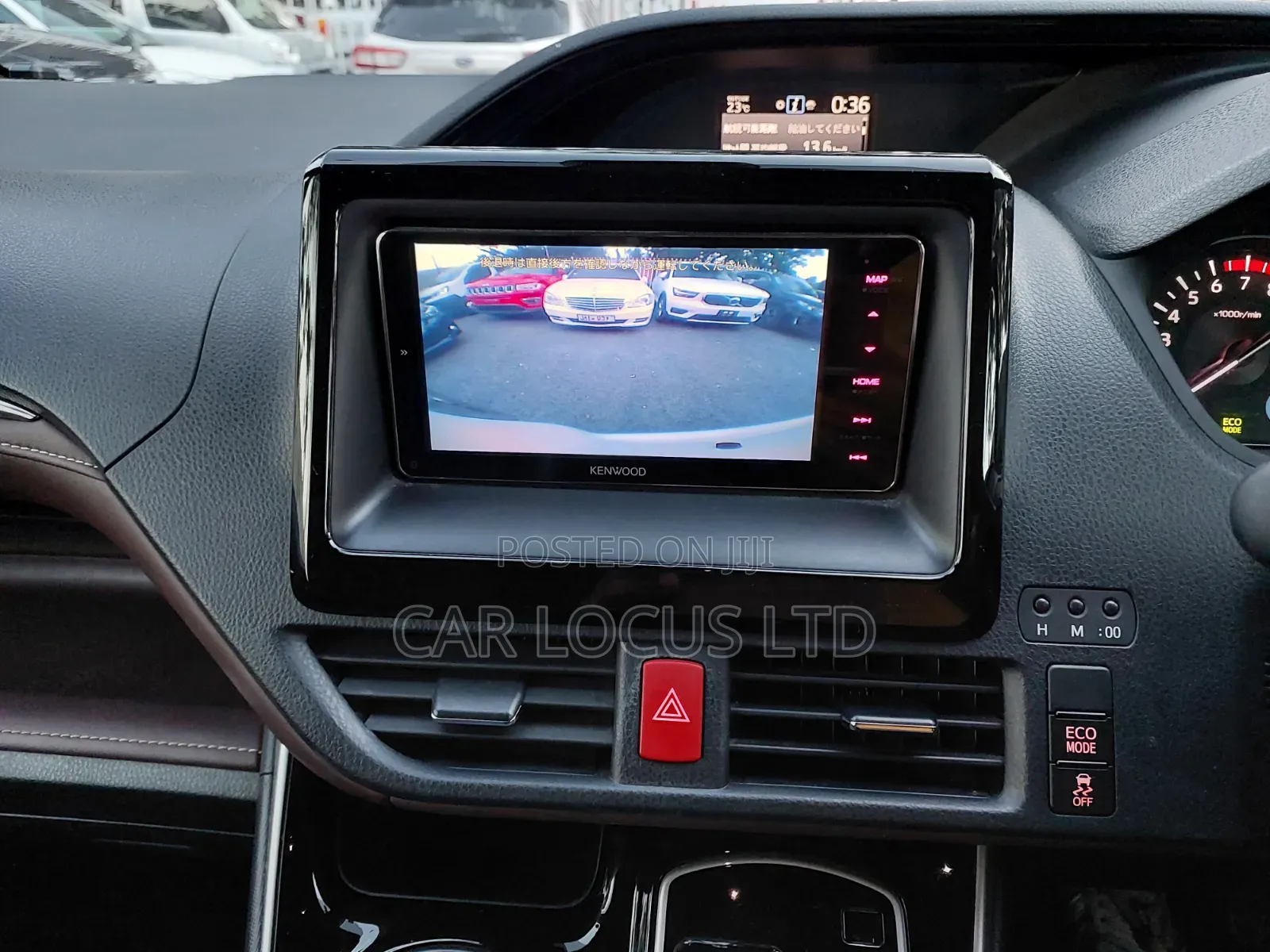 Toyota Esquire 2019 Pearl