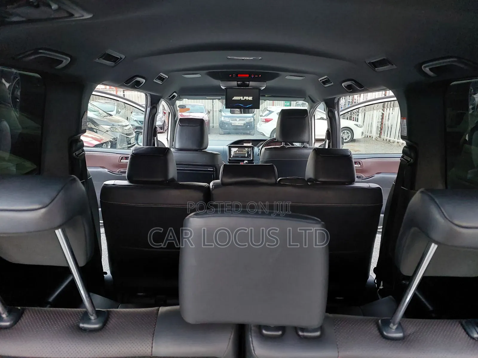 Toyota Esquire 2019 Pearl
