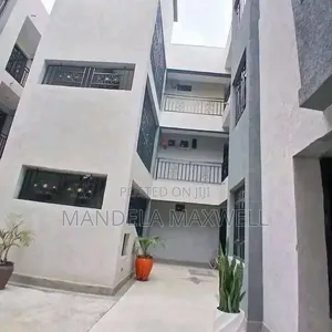 2bdrm Apartment in Gateway Mall Area for rent