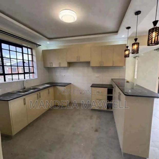3bdrm Bungalow in Katani for sale - thumbnail 5