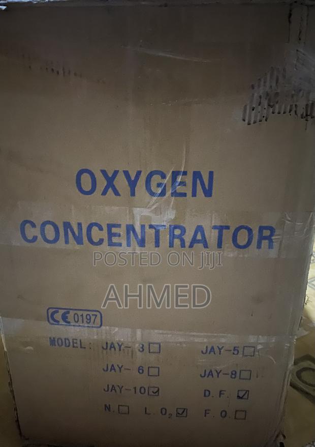 Oxygen Concentrator - thumbnail 3