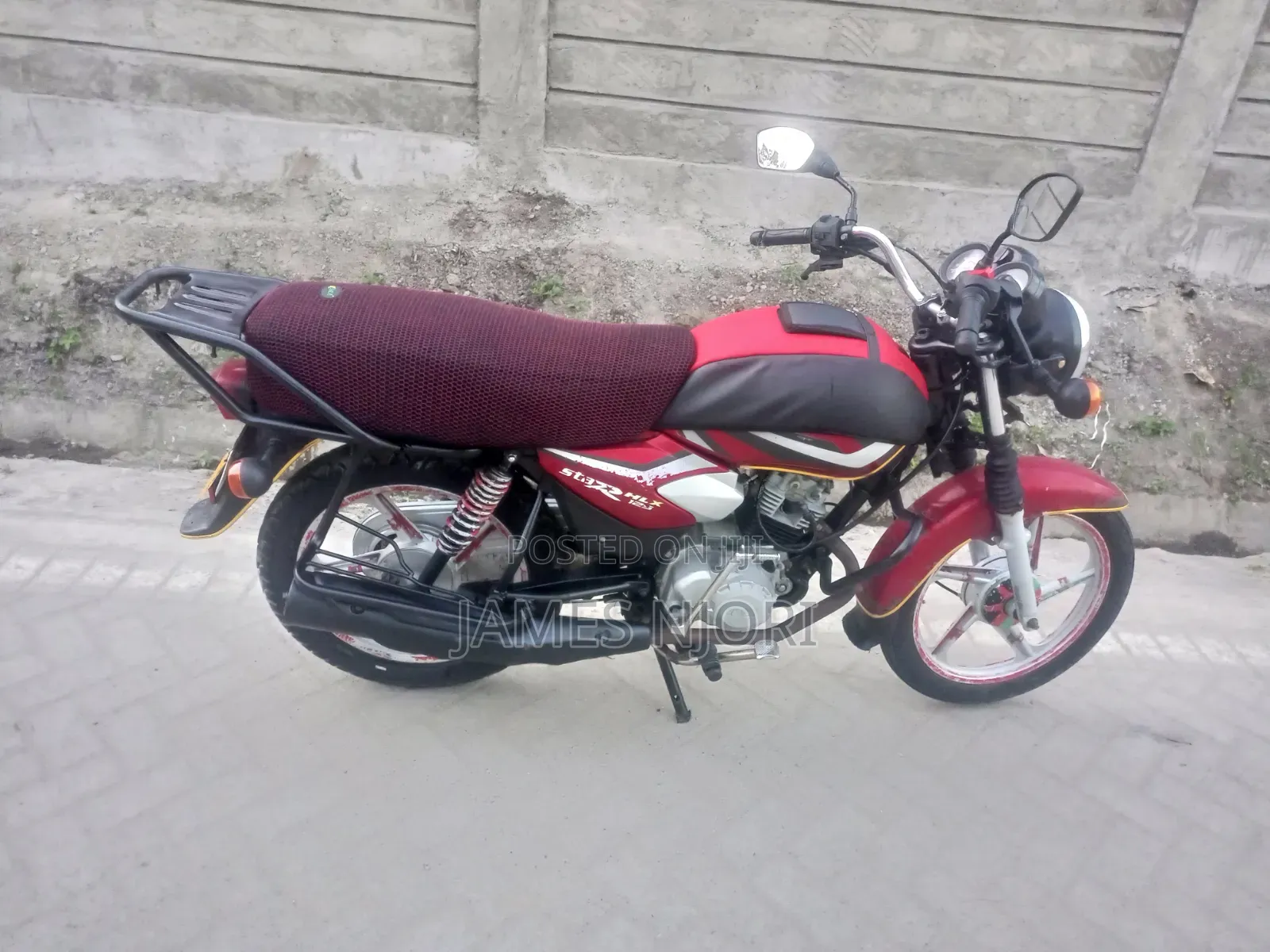 TVS HLX 125 2023 Red