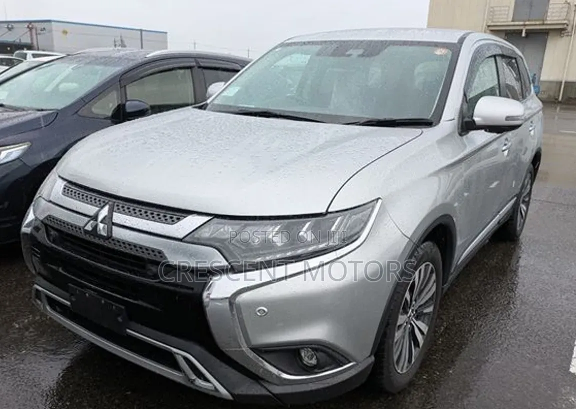 Mitsubishi Outlander 2020 Silver