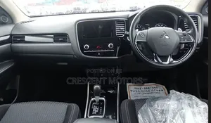Mitsubishi Outlander 2020 Silver