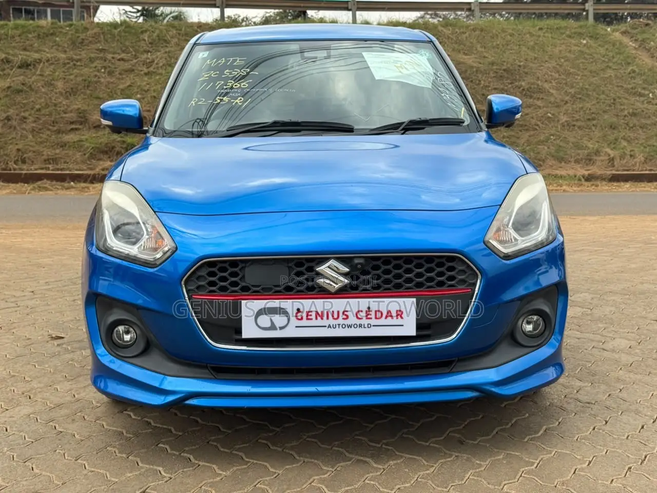 Suzuki Swift 2018 Blue