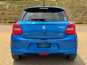 Suzuki Swift 2018 Blue