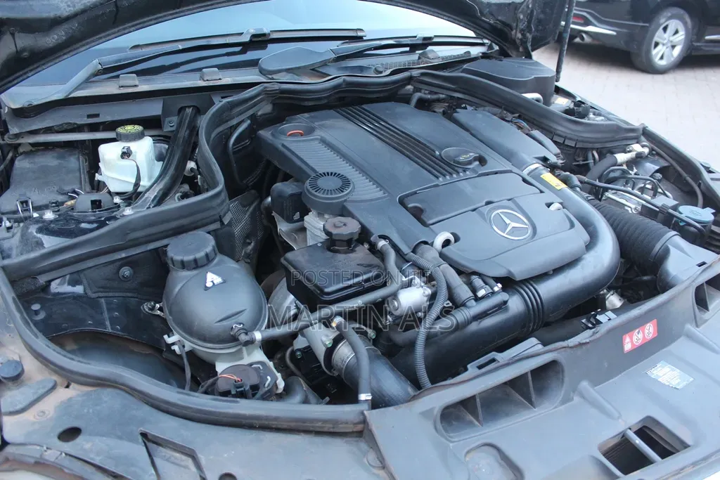 Mercedes-Benz C180 2014 Black