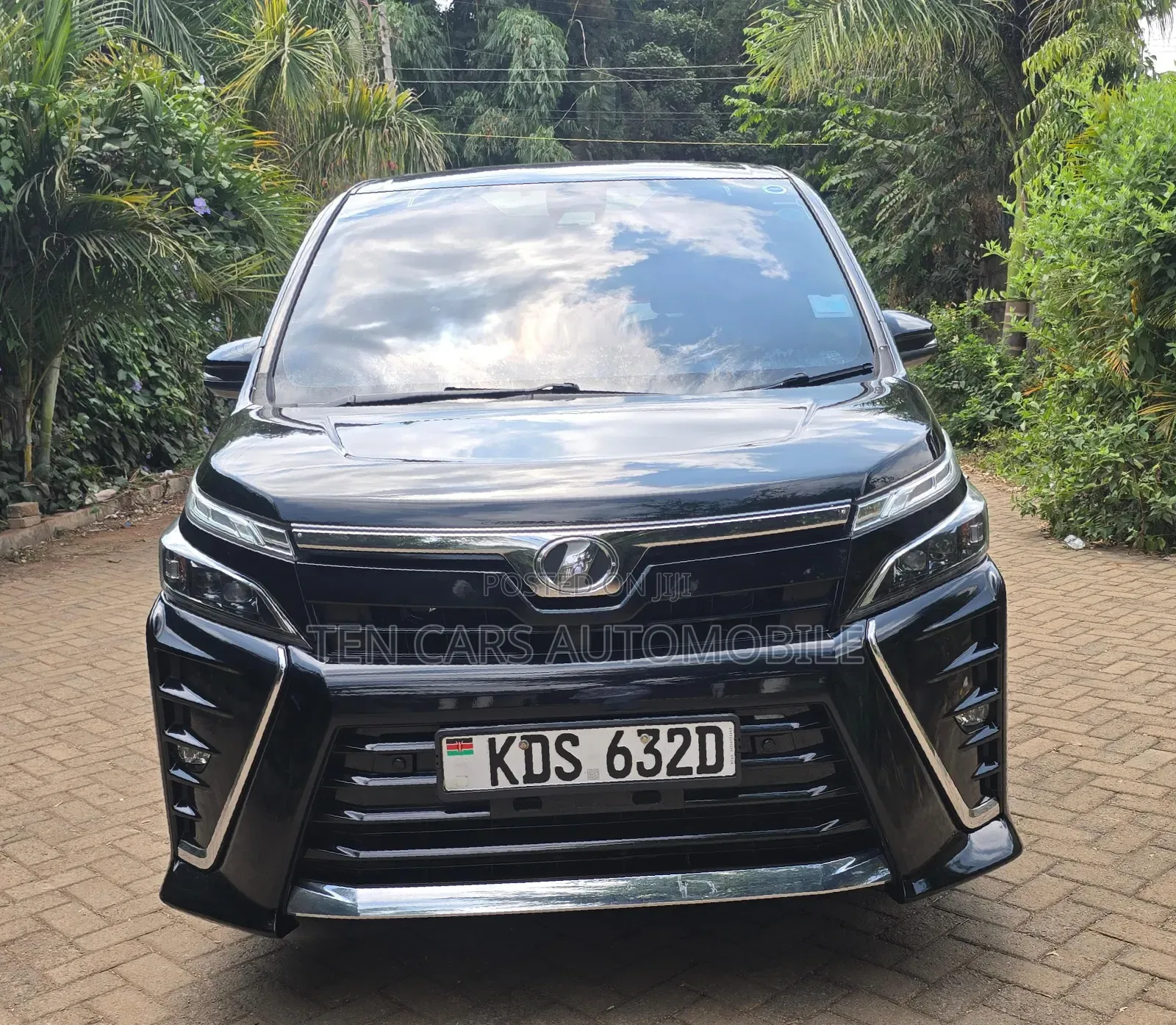 Toyota Voxy 2017 Black