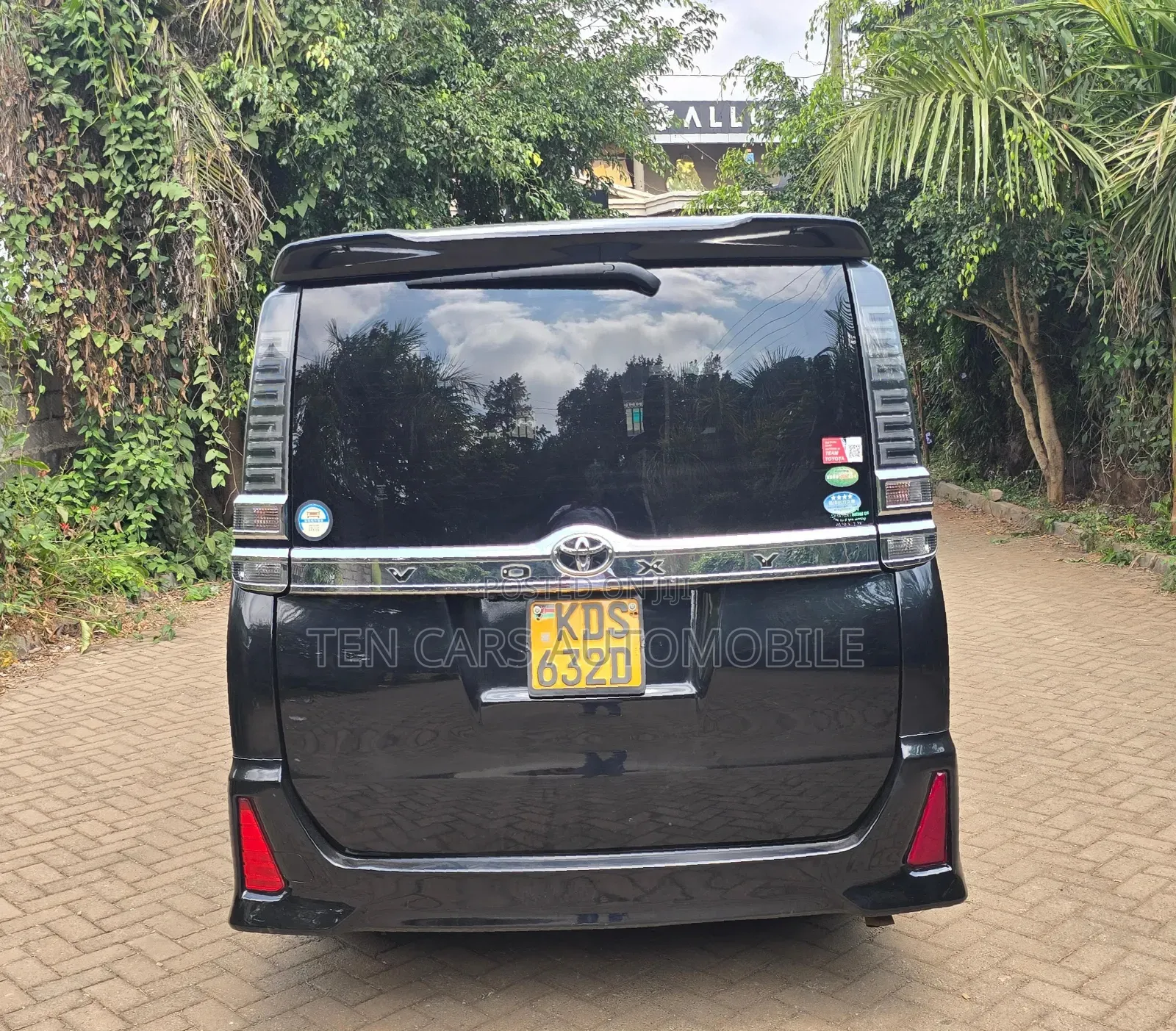 Toyota Voxy 2017 Black