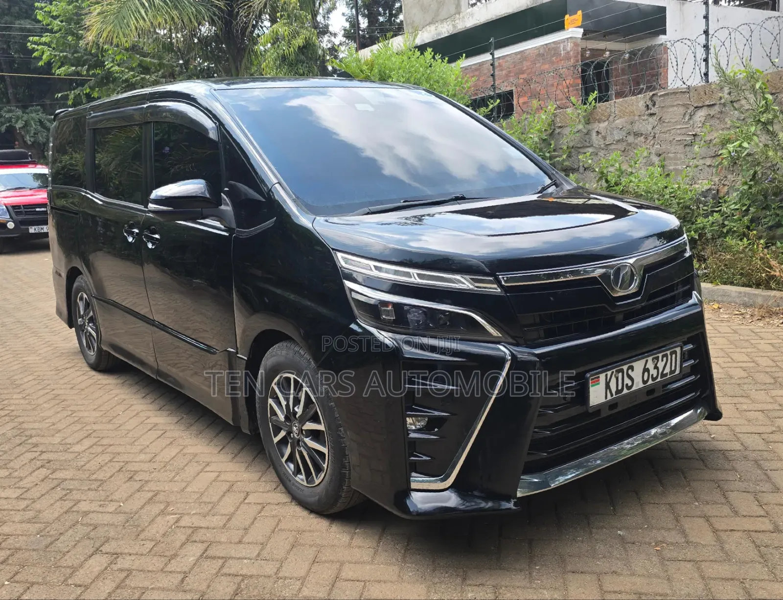 Toyota Voxy 2017 Black