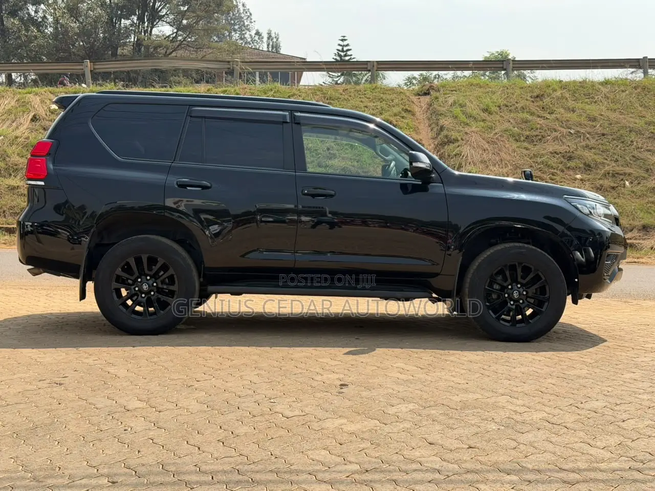 Toyota Land Cruiser Prado 2021
