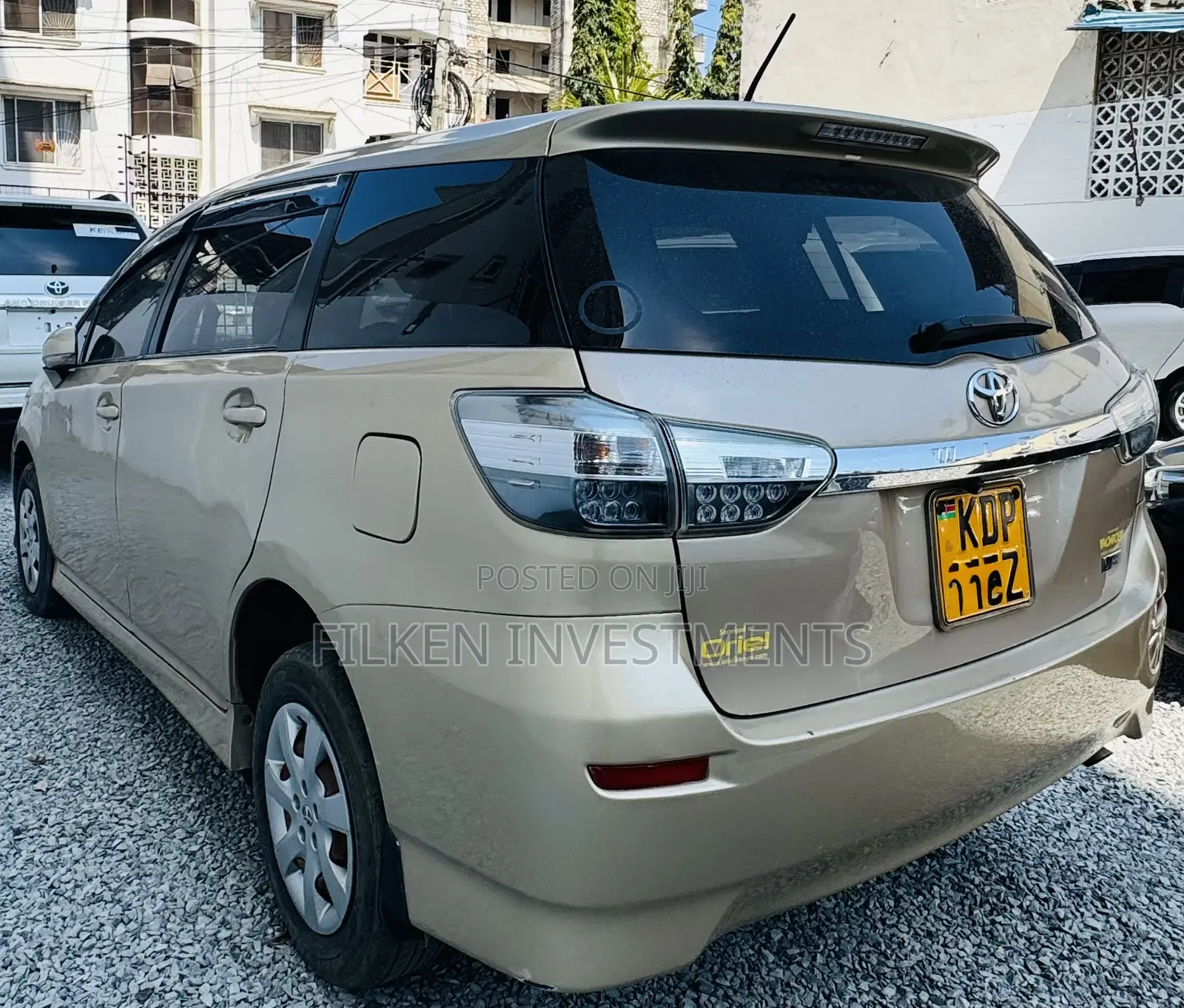 Toyota Wish 2017 Gold