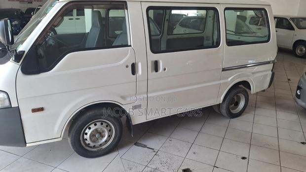Mazda Bongo 2013 White - thumbnail 3