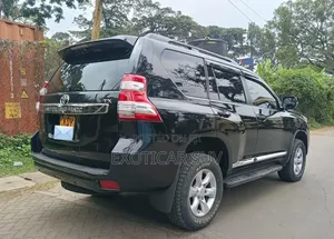 Toyota Land Cruiser Prado 2.7 i 2011 Black