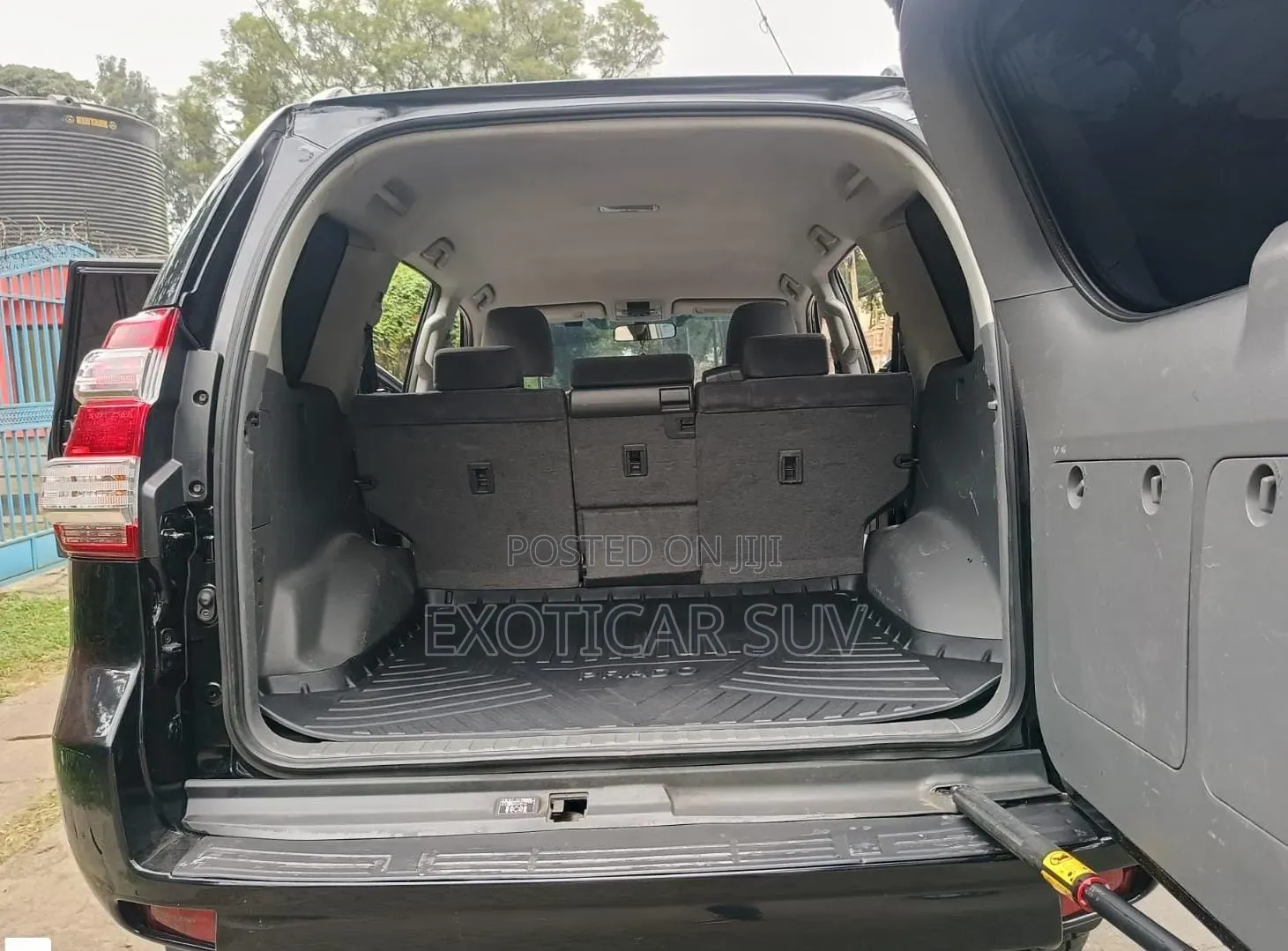 Toyota Land Cruiser Prado 2.7 i 2011 Black