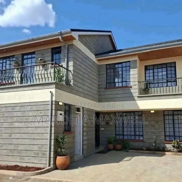 4bdrm Mansion in Gateway Mall Area for sale