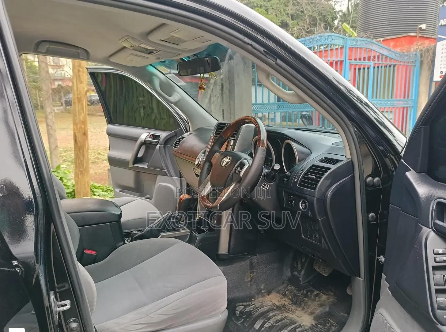 Toyota Land Cruiser Prado 2.7 i 2011 Black
